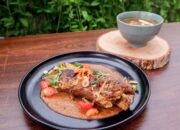 Menyelami Rasa Otentik Nusantara Khas Sulawesi Di de Braga By Artotel
