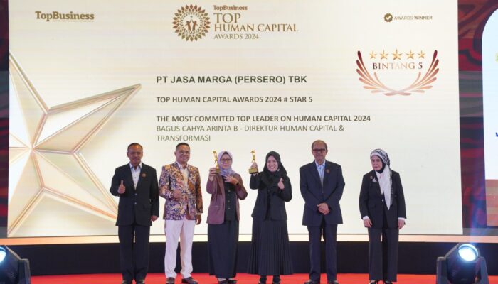 Jasa Marga Raih Dua Penghargaan Bergengsi di Ajang TOP Human Capital Awards 2024