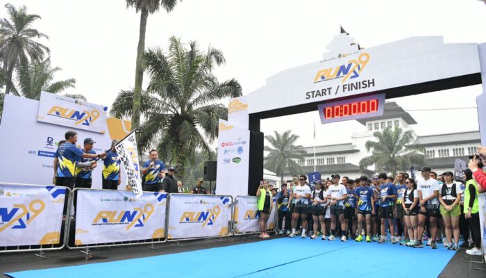 Fun Run Hari Bakti PU ke-79 Tingkat Jabar Berlangsung Meriah, Bey Ajak Masyarakat Rajin Berolahraga Dan Peduli Lingkungan
