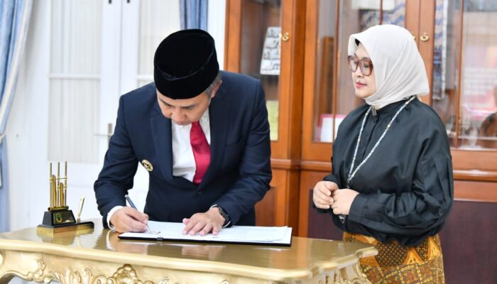 Pemda Provinsi Jabar – Bank Mandiri Teken Kerja Sama Pengembangan Ekonomi