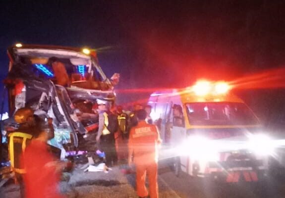 Kecelakaan di Tol Cipularang, Jasa Marga Percepat Evakuasi Kendaraan
