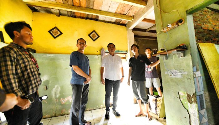 Sungai Citepus Lembang Meluap, Bey Machmudin Tinjau Lokasi Terdampak Banjir