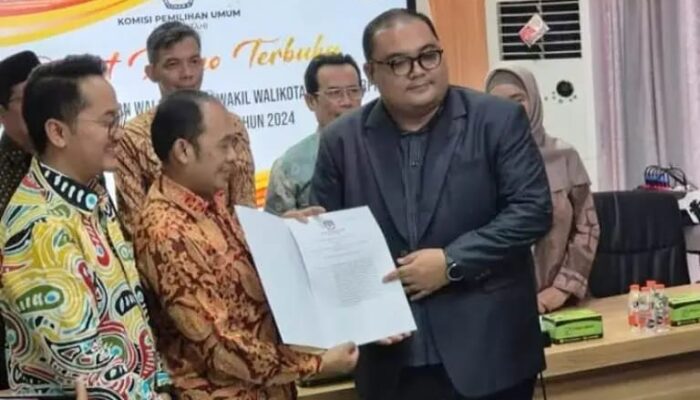 KPU Tetapkan Ngatiyana dan Adhitia Jadi Walikota Dan Wakil Walikota Cimahi Periode 2025-2030