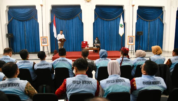 Kukuhkan Forum PAKSIAPI, Bey Machmudin Harap Hadirkan Ekosistem Antikorupsi Sejak Dini