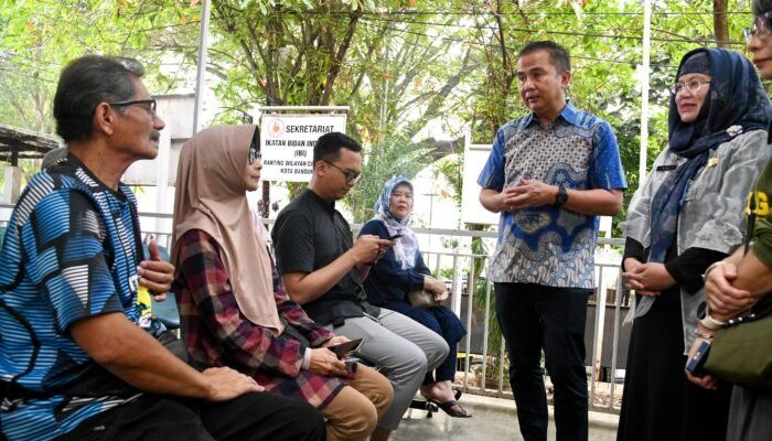 Bey Machmudin Pastikan Pemeriksaan Kesehatan Gratis di Puskesmas Lancar