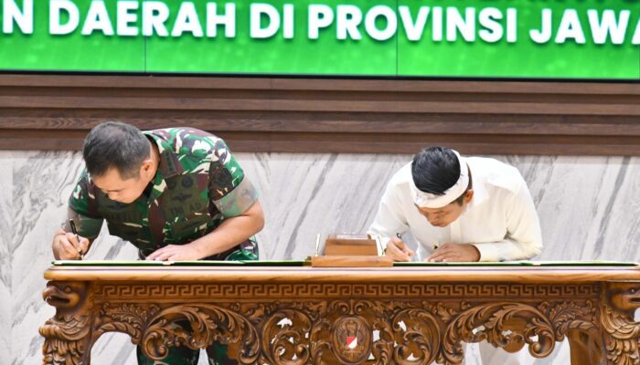 Pemdaprov–TNI AD Tandatangani Kerja Sama Manunggal Karya Bakti 
