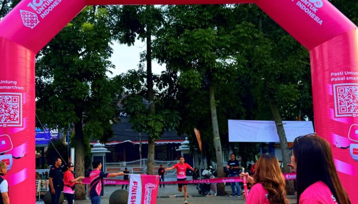 Ratusan Orang Ramaikan Smartfren Fun Run 2025: Cimahi
