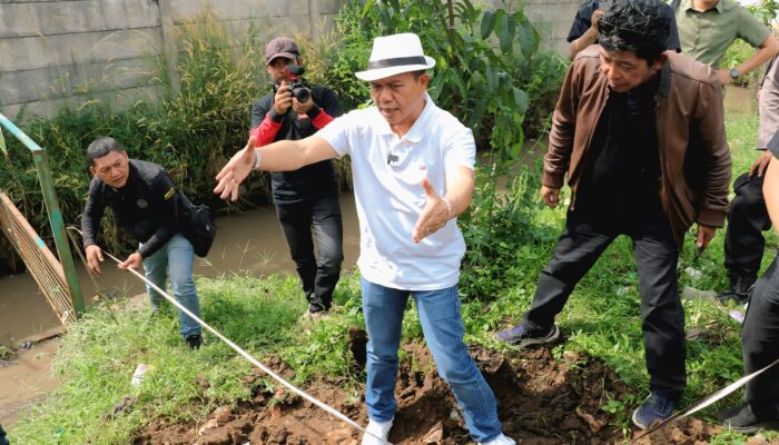 Tangani Banjir hingga Akses Jalan Lumpuh, Masyarakat Sambut Baik Program Pentahelix Normalisasi Sungai di Majalaya