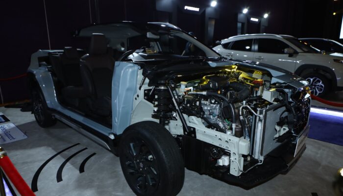 Suzuki Fronx Hadir di Indonesia: SUV Kompak dengan Teknologi Hybrid Canggih