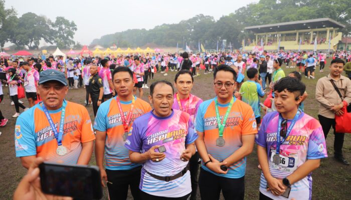 Cimahi Hepi Run 2025: Ribuan Warga Meriahkan Puncak HUT ke-24 Kota Cimahi