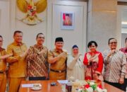 Sinergi Pendidikan dan Pembangunan: Hj. Tina Wiryawati Dorong Program BBM di Kuningan