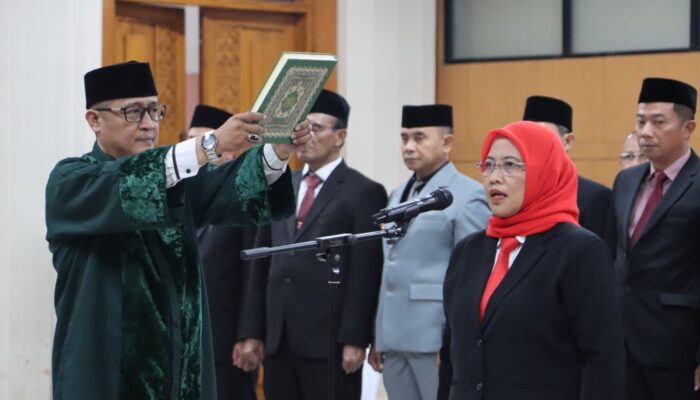 Maria Fitriani Resmi Dilantik sebagai Sekda Kota Cimahi: Dorong Efisiensi dan Inovasi Pelayanan Publik