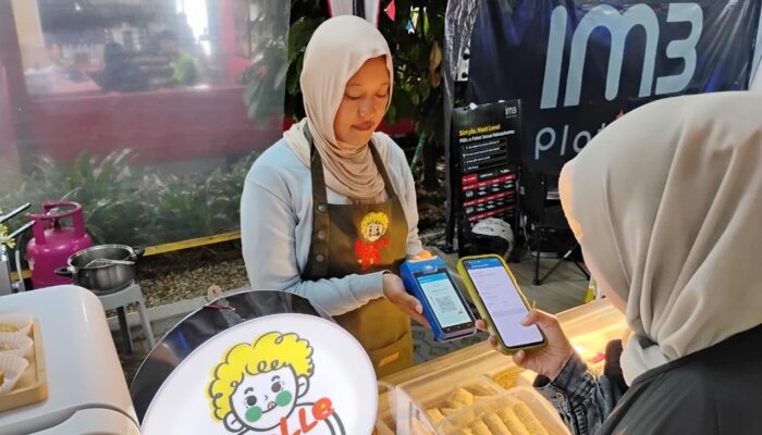 Menguatkan UMKM Lewat Konektivitas: Indosat Hadirkan Jaringan Andal di Festival Kuliner Bandung 2025
