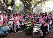 SoKlin Pewangi Ajak Ratusan Riders Perempuan Konvoi Keliling Bandung Tanpa Khawatir Bau dan Gerah