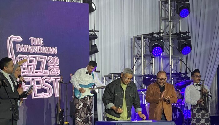TPJF 2025 Catat Rekor MURI, Walikota Farhan Beri Penghargaan Musisi Senior dan Kenang Harry Roesli