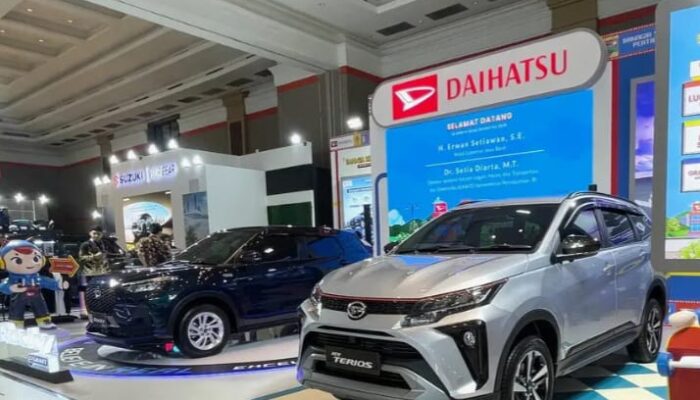 Daihatsu Raih Penghargaan Favorite Booth Passenger Car 120–125sqm di GIIAS Bandung 2025