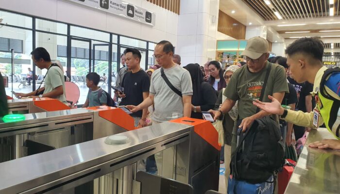 Dukung Program Cashless, 9,8 Juta Tiket Whoosh Terjual via Online