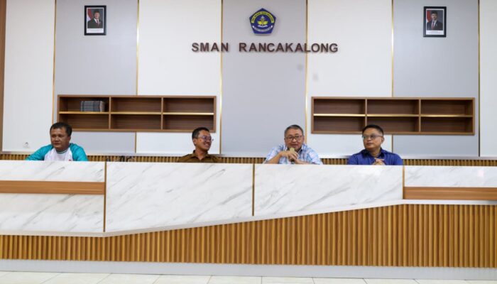 Komisi V DPRD Jabar Tinjau Sarana Prasarana Pasca Gempa Bumi di SMAN Rancakalong