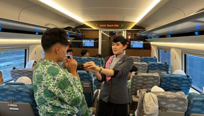 Jelang Musim Libur Sekolah,  KCIC Beri Diskon Hingga 50% untuk Siswa Sekolah