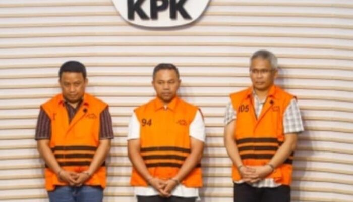 Skandal Fee Proyek Rp7 Miliar: Gubernur Riau dan Pejabat PUPR Ditahan KPK