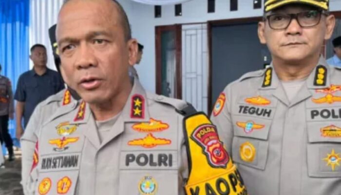 Kapolda Jabar Resmikan Ground Breaking SPPG Polri Serentak di Cirebon