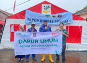 Peduli Longsor Cisarua, Itqan Peduli Salurkan Bantuan Kemanusiaan Melalui Dapur Umum untuk Penyintas