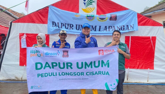 Peduli Longsor Cisarua, Itqan Peduli Salurkan Bantuan Kemanusiaan Melalui Dapur Umum untuk Penyintas