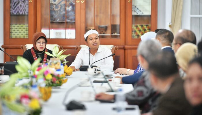 KDM Tutup Tambang Bermasalah dan Moratorium Perumahan Rawan Banjir di Jawa Barat