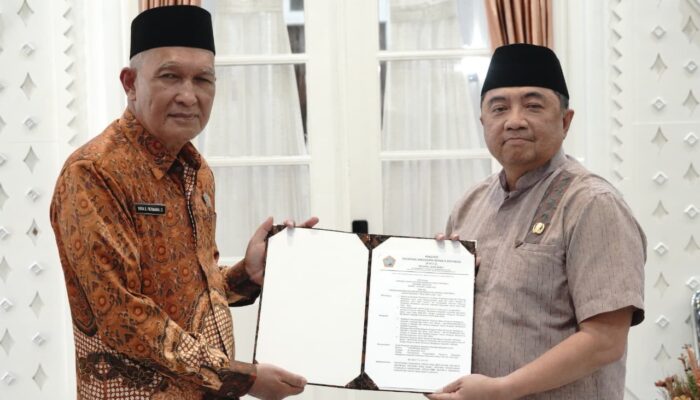 Kukuhkan Pengurus PWRI 2026-2031, Bupati Garut: Pensiun Bukan Halangan untuk Terus Berkontribusi bagi Bangsa