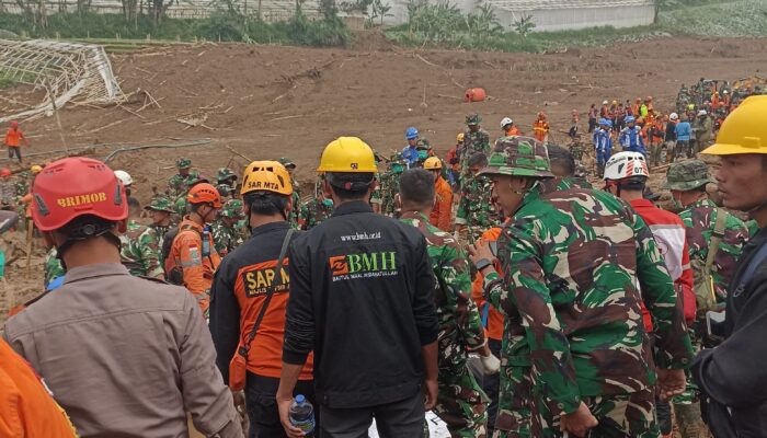 Hari Ketiga BMH membantu Evakuasi korban Longsor Cisarua