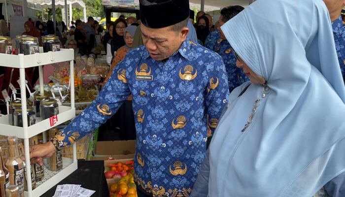 Bupati Kang DS Ajak Para ASN Gunakan Produk IKM/UMKM dan Belanja di Pasar Rakyat
