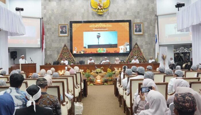 Rangkaian Peringatan HJG ke-213: Bupati Garut Gaungkan Semangat “Gumiwang, Tanjeur, Dangiang pada Paripura DPRD Garut”