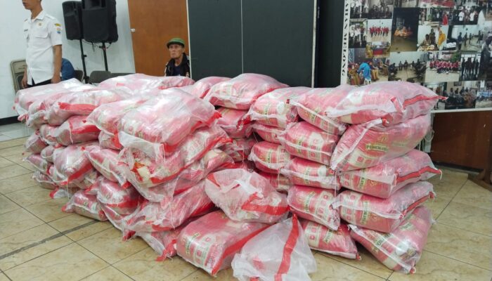 1.086 Paket Bahan Pokok Bersubsidi Didistribusikan untuk Warga Cimahi