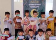 Pembelajaran Praktik Zakat Fitrah di SD Itqan Islamic School, Siswa Belajar Menjadi Muzaki dan Amil