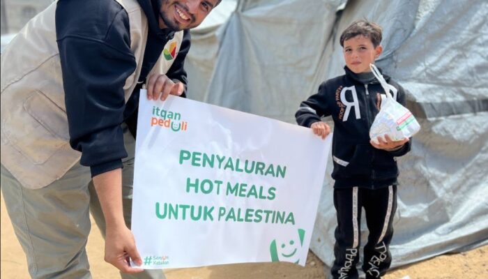 Itqan Peduli Salurkan Bantuan Hot Meals untuk Palestina