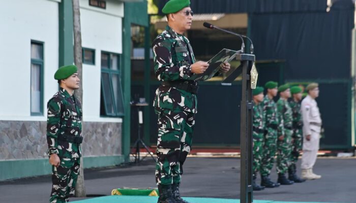 Upacara 17-an di Kodiklatad, Kasad Ajak Prajurit Tingkatkan Pengabdian dan Inovasi