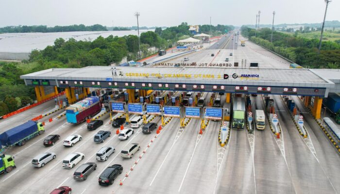 106 Ribu Kendaraan Dominasi Perjalanan ke Timur Trans Jawa melalui GT Cikampek Utama Selama Libur Panjang Kenaikan Yesus Kristus 2026