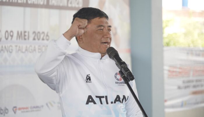 Bupati Garut Buka Kejuaraan Renang Pelajar se-Jabar 2026