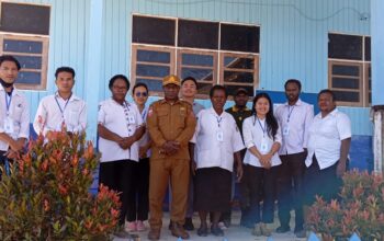 Kadispen Paniai Tinjau Pelaksanaan Hari Terakhir Ujian Nasional di SD YPPGI Enarotali