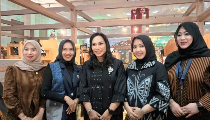 Persit Kartika Chandra Kirana dan Kementerian Ekonomi Kreatif Perkuat #persitbisa Melalui Pemberdayaan Digital