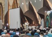 Sambut Tahun Baru Hijriah KDM Sampaikan Ini Di Depan Puluhan Ribu Jamaah
