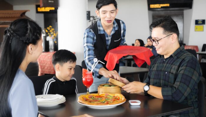 Golden Tulip Pontianak Tawarkan Rekreasi Keluarga Lewat Eat & Fun