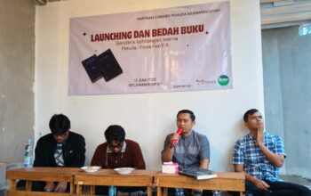 Dosen UNISA Bandung Soroti Krisis Identitas Muslim dalam Bedah Buku “Bendera Kehilangan Warna”