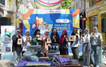 Dari Peserta Inkubasi Jadi Mentor: Acuksae Harumkan Nama Rumah BUMN BRI Bandung di Pasar Kreatif Bandung PVJ, Sukses Gelar Workshop Wastra Berkelanjutan