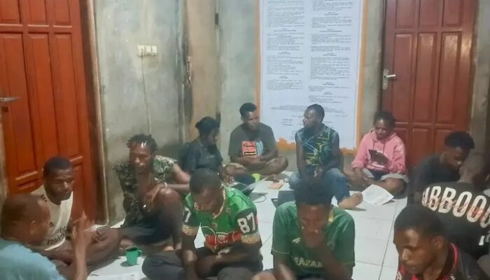 Mahasiswa IPMAPAN Sorong Gelar Diskusi Belajar Bersama: Tata Cara Rapat