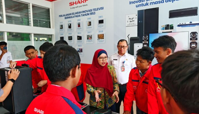 Sharp Indonesia Perkuat Pendidikan Vokasi Lewat Program Sharp Class