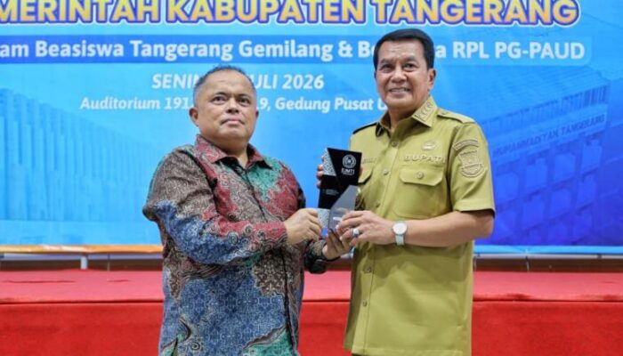 17 Pelajar Raih Beasiswa Tangerang Gemilang, Intan Wujudkan Mimpi Kuliah di Fakultas Kedokteran