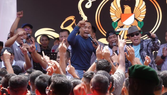 Dankodiklatad Ikuti Olahraga Bersama Alumni Akmil, Kasad Tekankan Soliditas dan Pengabdian untuk Rakyat