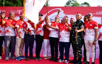 Rayakan Kirab Merah Putih, Sekda Jabar: Perjuangan Masa Kini Diwujudkan dengan Menurunkan Kemiskinan