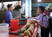 PT BPR Kerta Raharja Gemilang Sosialisasikan Program Gebyar UMKM Tangerang Gemilang di Pasar Tigaraksa